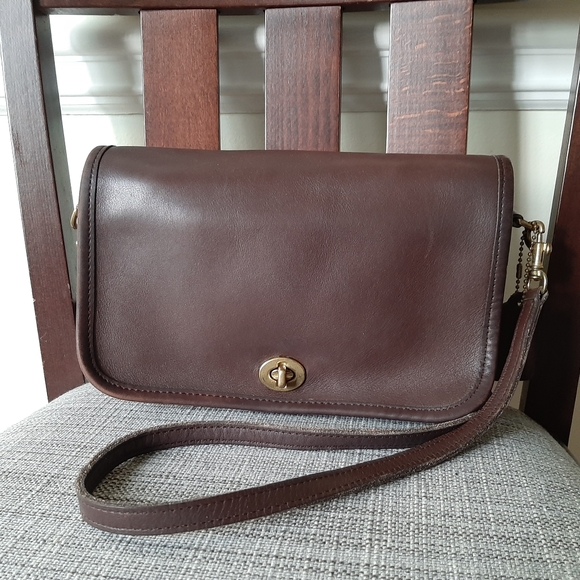 Vintage Coach Crossbody Bag Penny pocket Brown